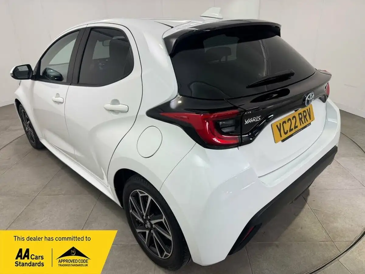 2022-toyota-yaris-15-vvt-i-design-big-37