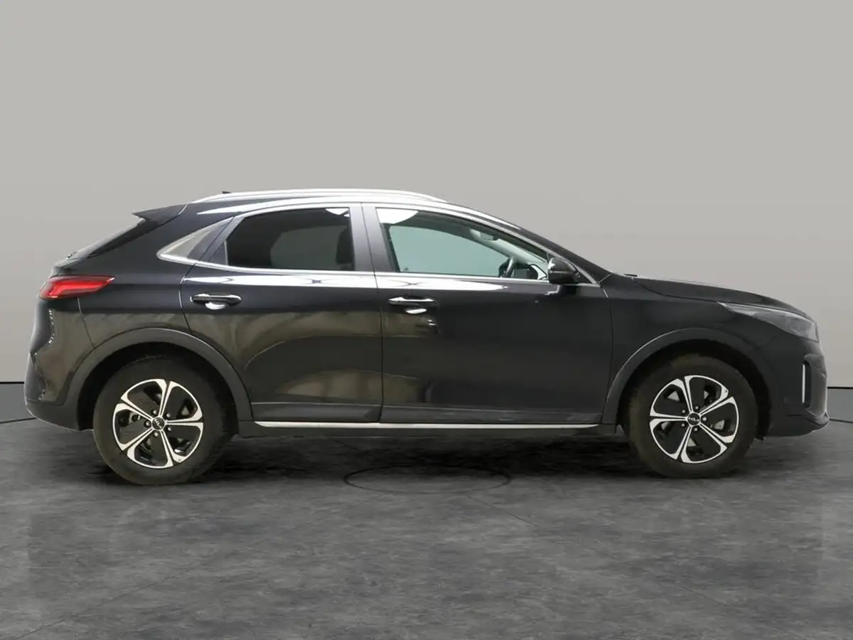 2023-kia-xceed-16-gdi-3-big-10