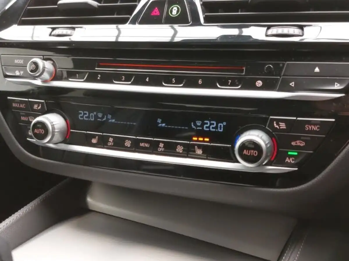 2019-bmw-5-series-20-520i-m-sport-plus-pack-saloon-4d-big-12
