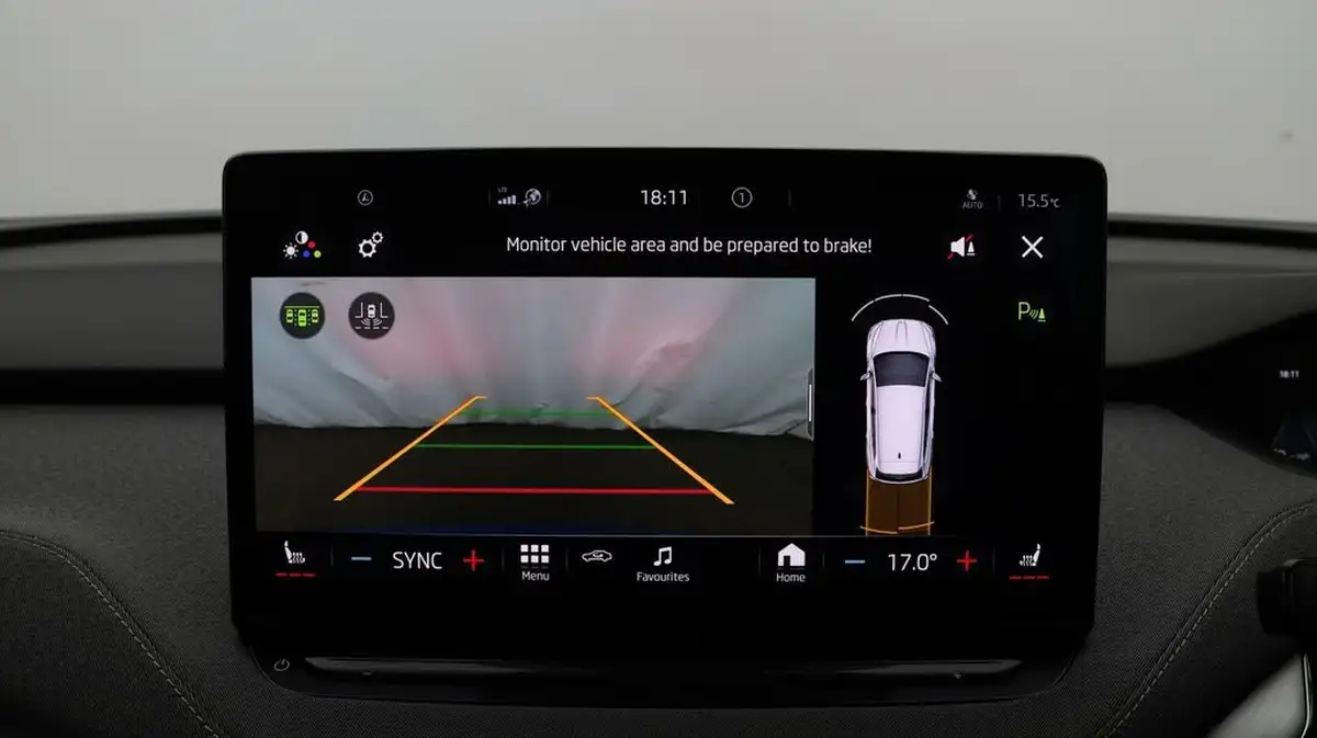 2022-skoda-enyaq-e-80-82-kwh-big-26
