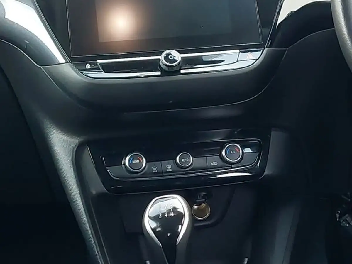 2022-vauxhall-corsa-12i-elite-edition-big-10