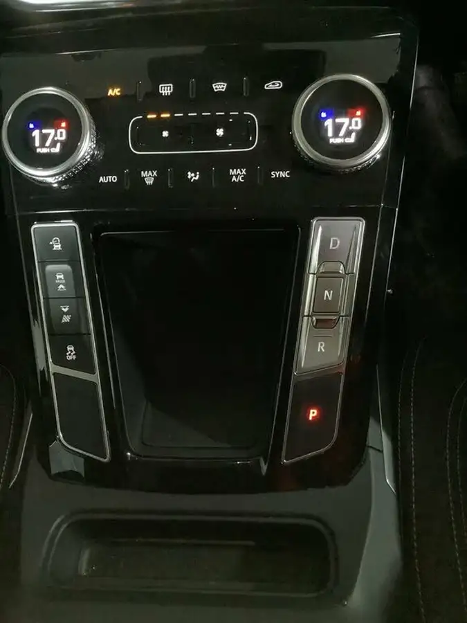 2021-jaguar-i-pace-ev400-s-big-23
