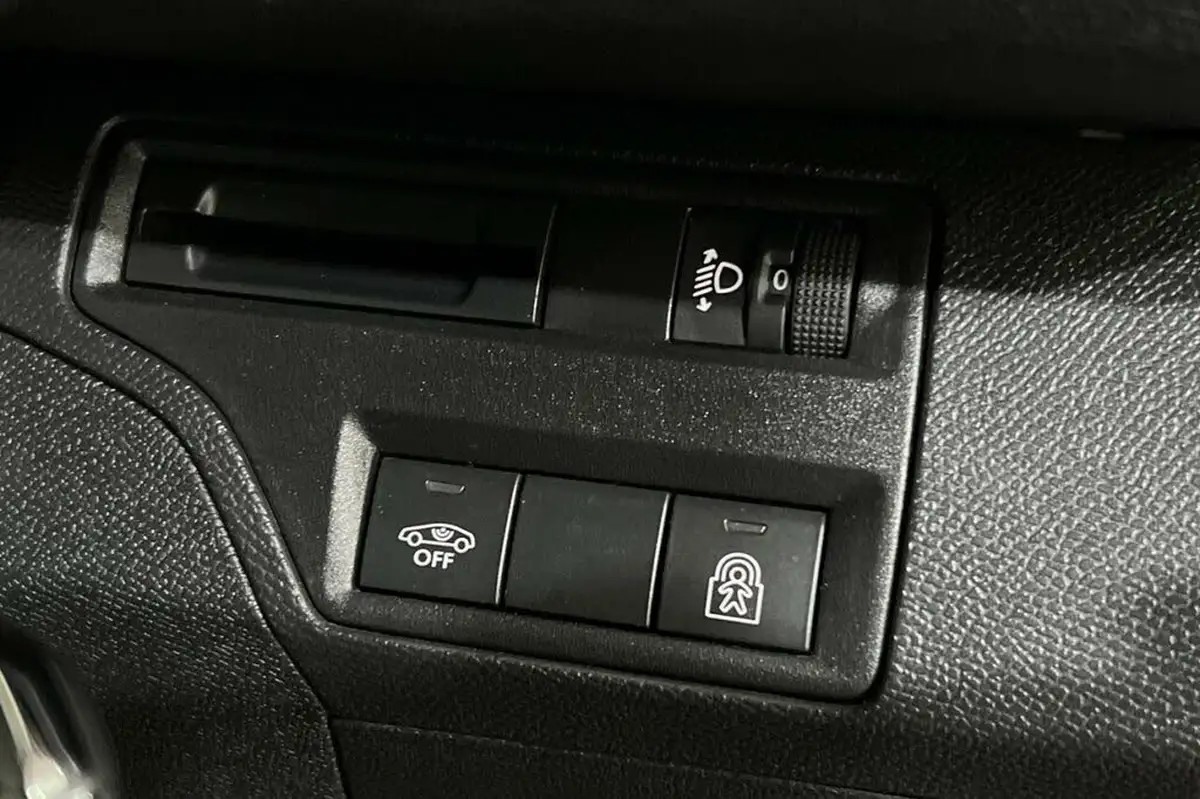 2019-peugeot-3008-suv-15-bluehdi-allure-big-37