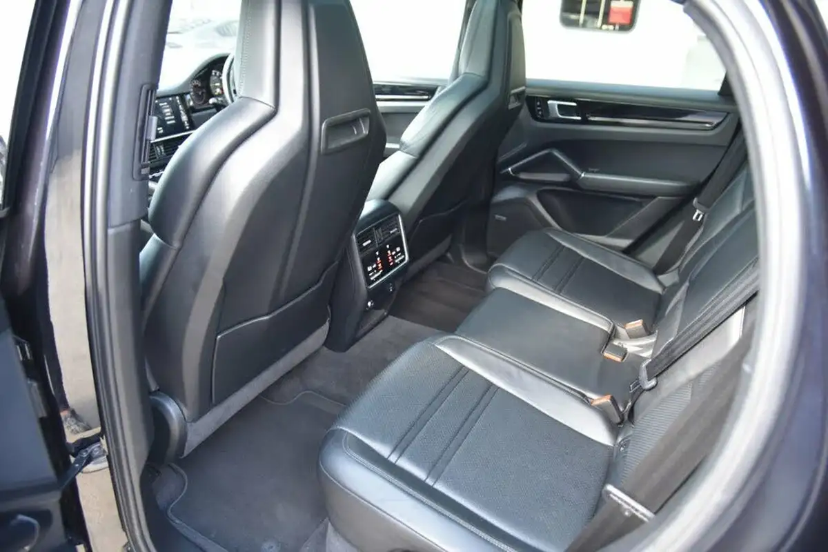 2019-porsche-cayenne-30-v6-e-hybrid-e-hybrid-coupe-big-24