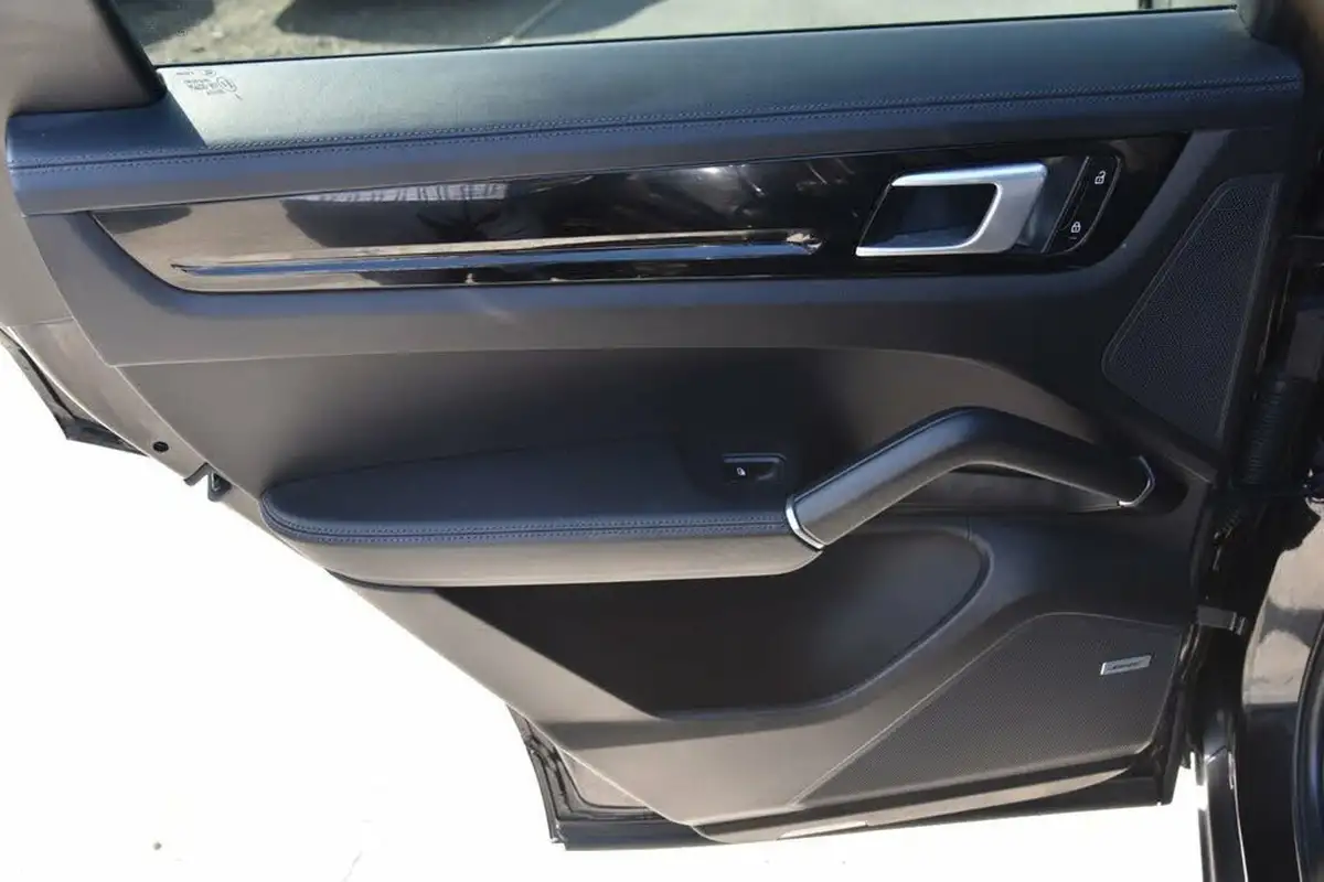 2019-porsche-cayenne-30-v6-e-hybrid-e-hybrid-coupe-big-48