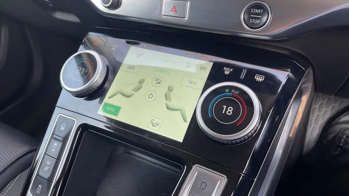 2019-jaguar-i-pace-ev400-se-big-29