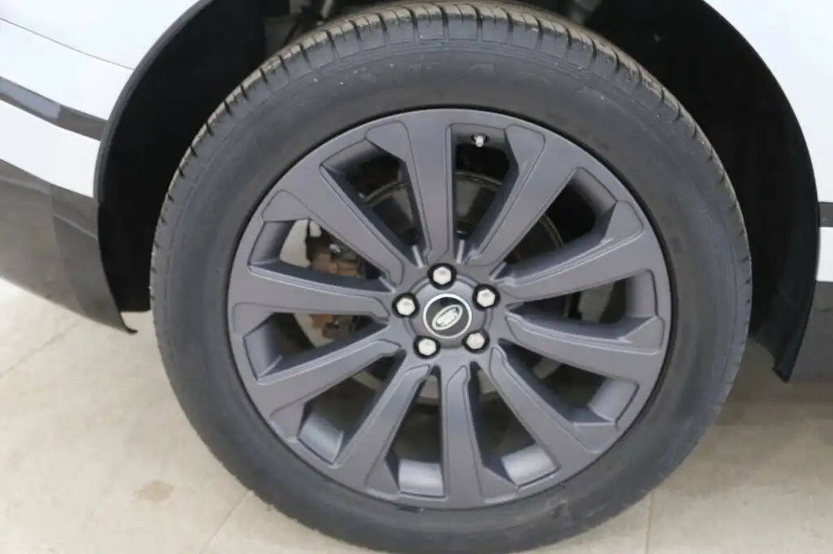 2018-land-rover-range-rover-velar-20-d240-r-dynamic-se-big-9