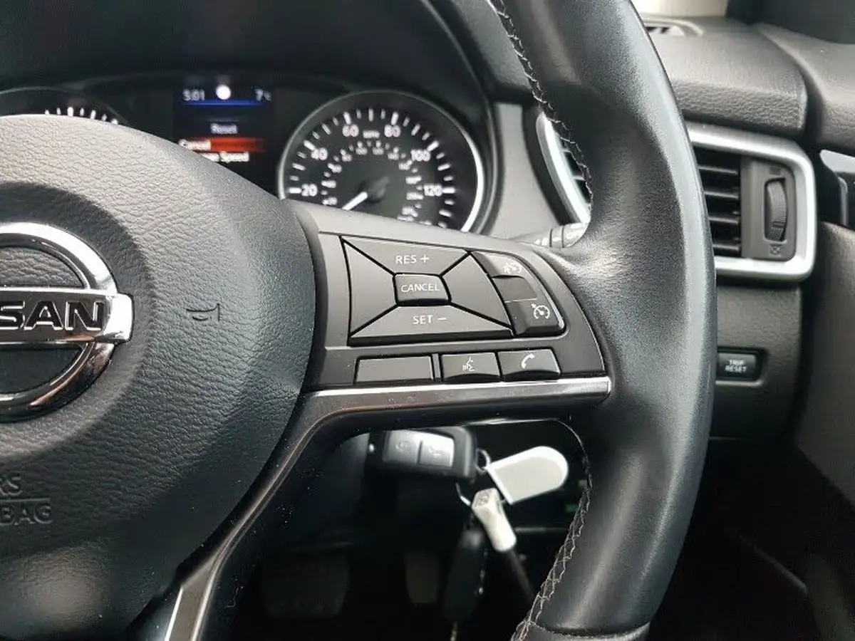 2020-nissan-qashqai-13-dig-t-acenta-premium-160ps-dct-big-12