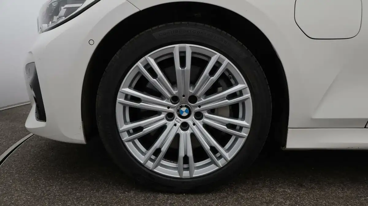 2020-bmw-3-series-20-330e-m-sport-saloon-4d-big-18