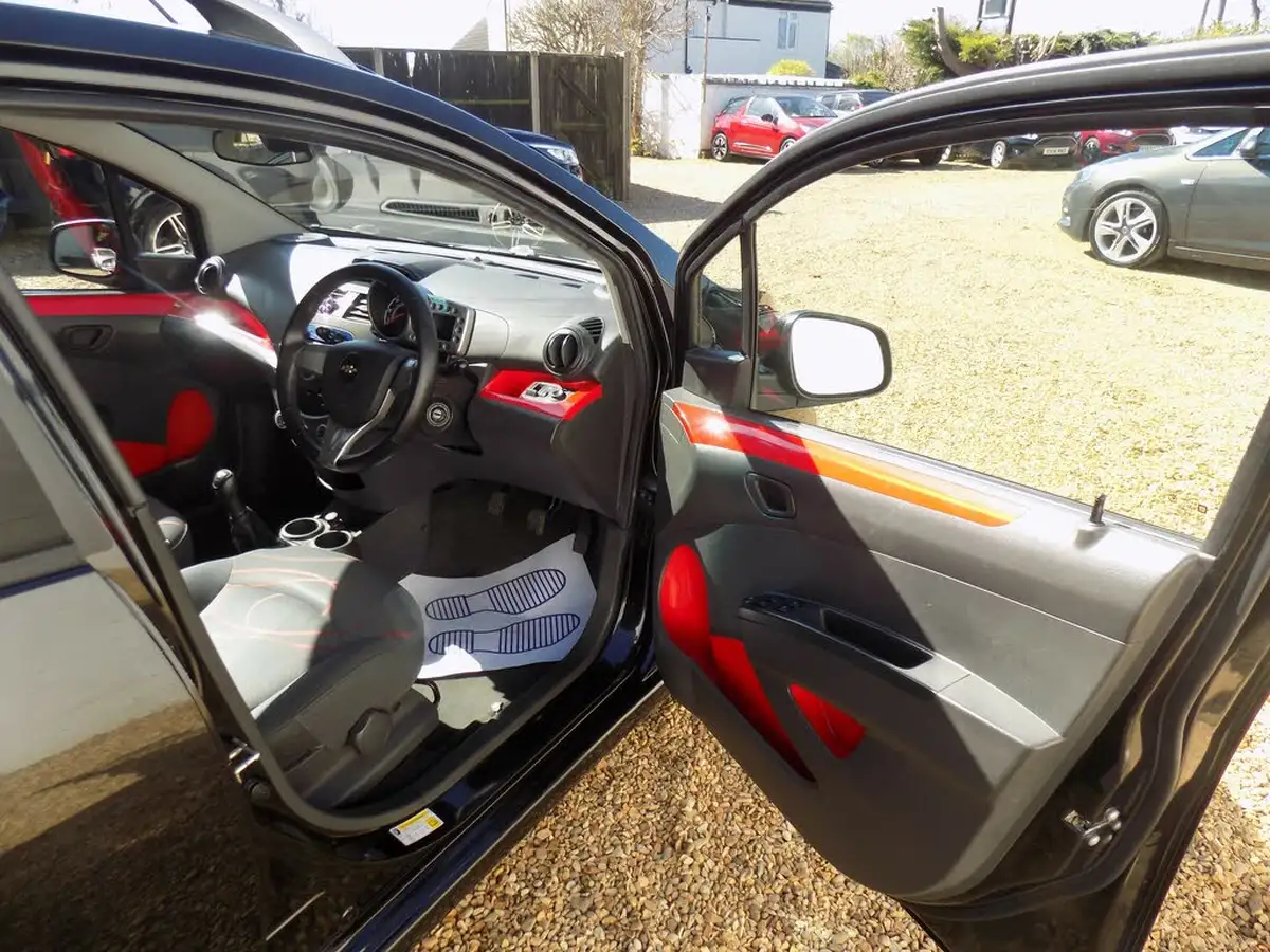 2012-chevrolet-spark-12-ls-big-17
