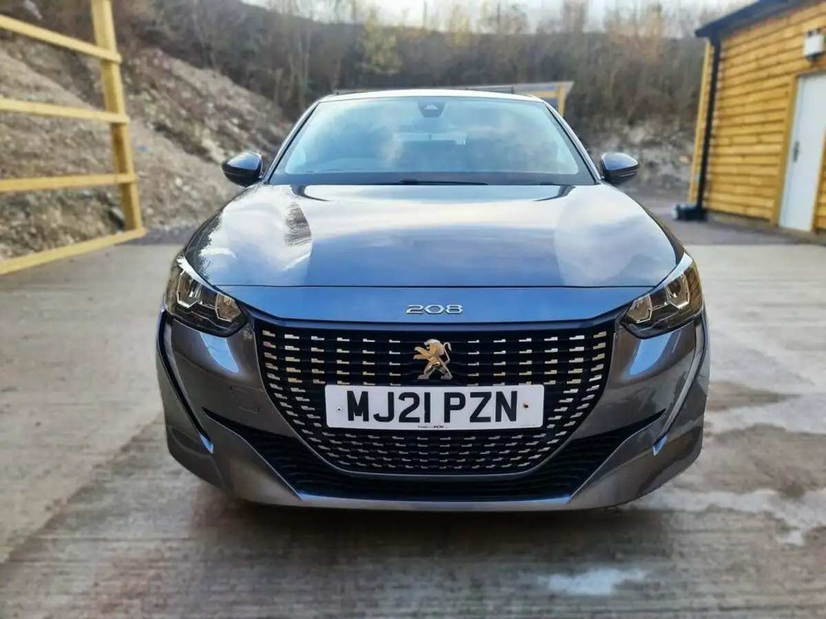 2021-peugeot-208-12-puretech-allure-premium-100bhp-eat8-big-8