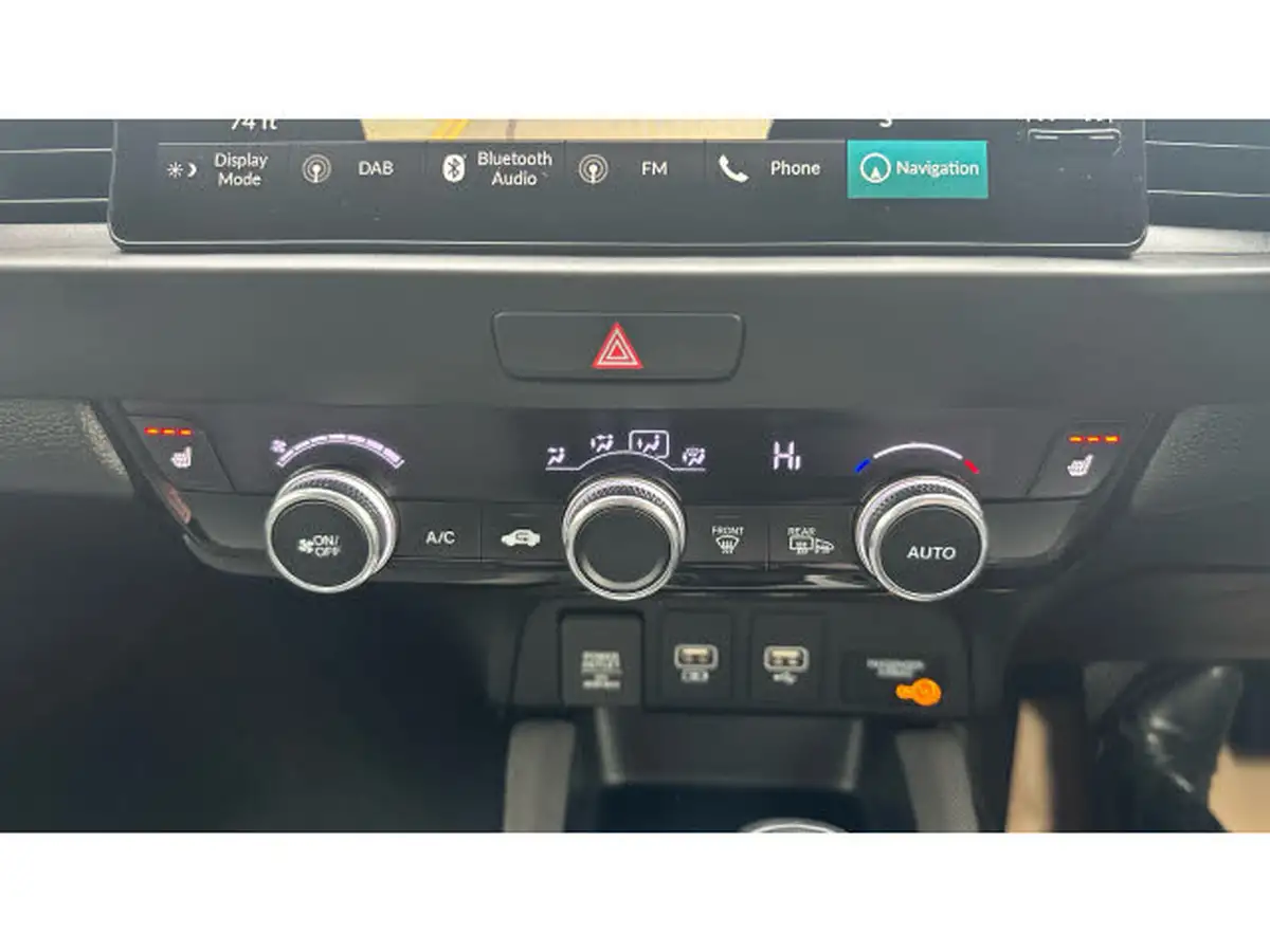 2021-honda-jazz-15-i-mmd-crosstar-ex-109ps-two-tone-big-30