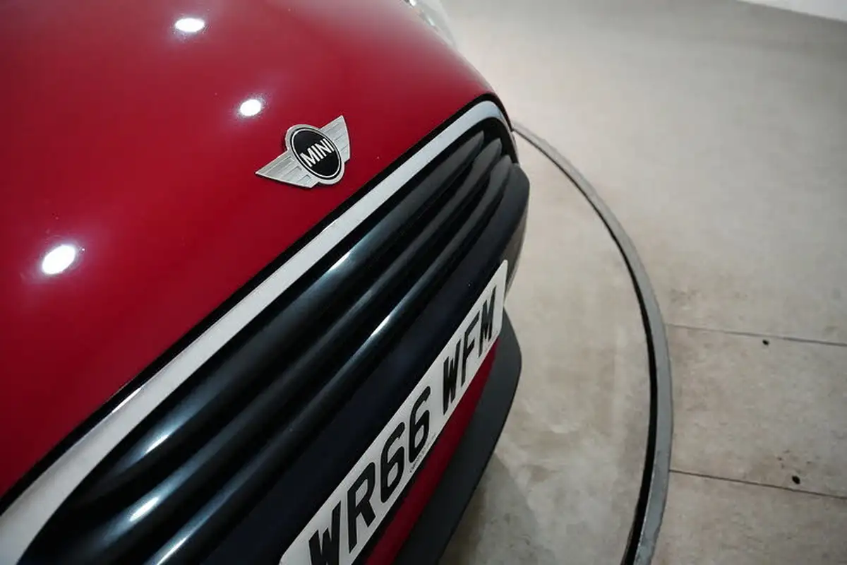 2016-mini-cooper-15-cooper-ss-hatchback-5d-big-14