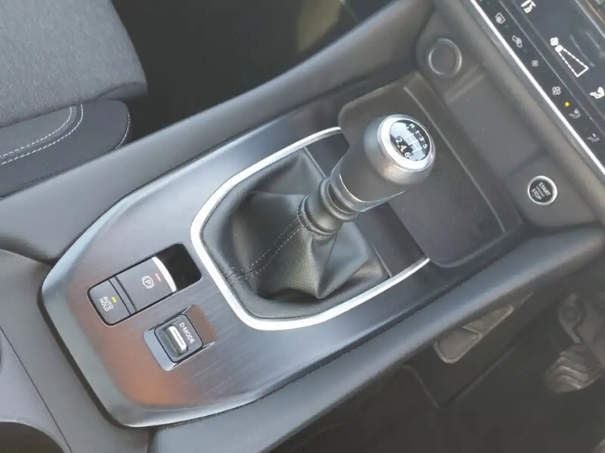 2021-nissan-qashqai-13-dig-t-n-connecta-140ps-big-10