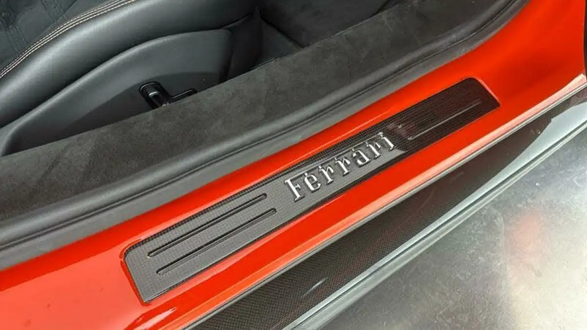 2022-ferrari-296-gtb-big-41