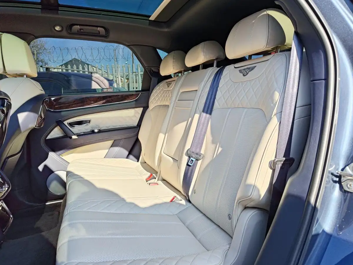 2016-bentley-bentayga-60-w12-big-7