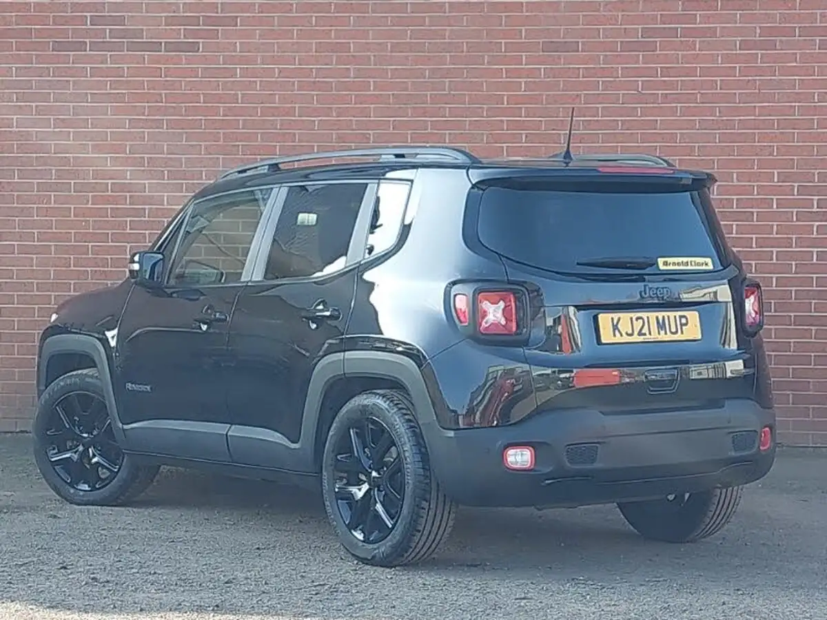 2021-jeep-renegade-10-gse-night-eagle-big-1
