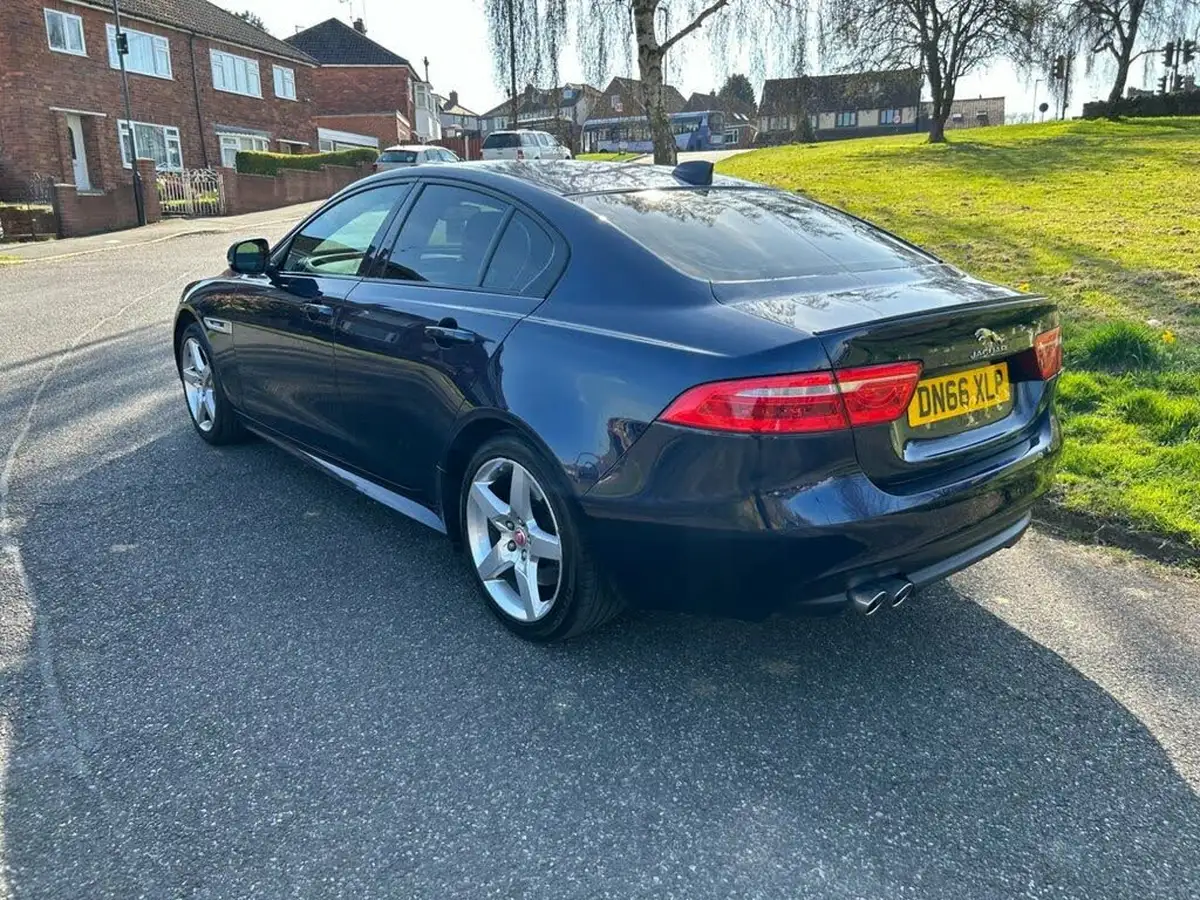 2016-jaguar-xe-20d-r-sport-180ps-awd-auto-big-5