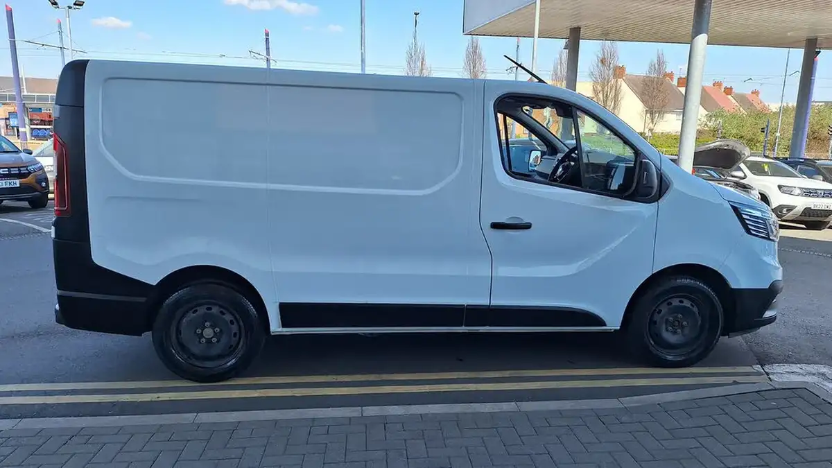 2022-renault-trafic-20dci-sl28-130-business-big-3