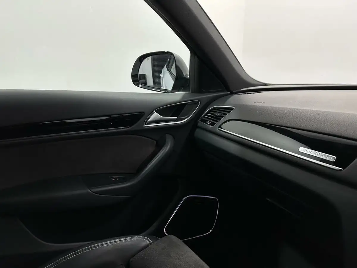 2018-audi-q3-20-tfsi-quattro-black-edition-big-26