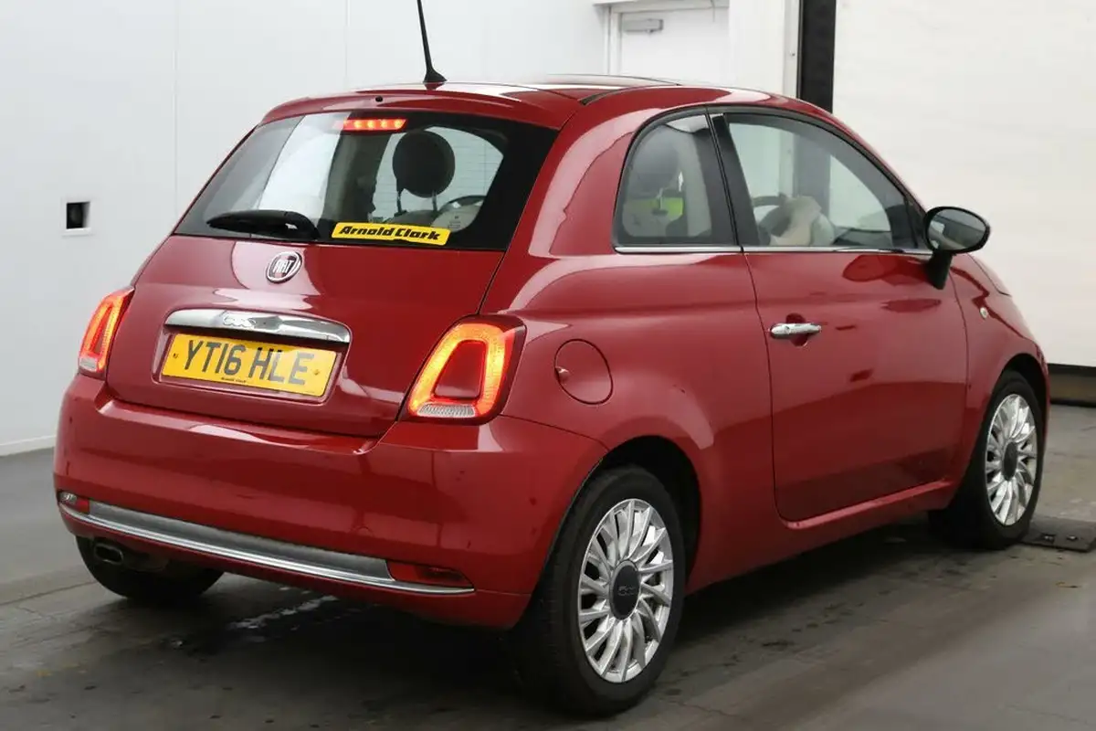 2016-fiat-500-12-lounge-big-1