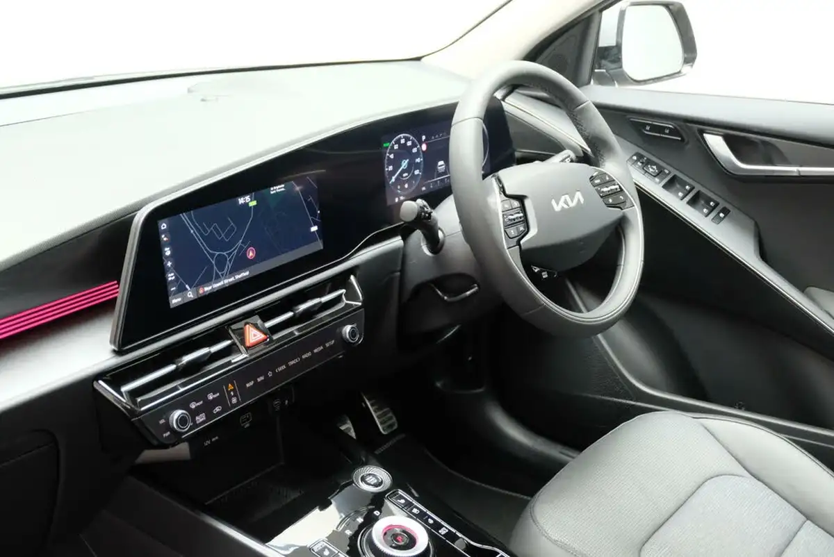 2024-kia-niro-16-gdi-4-127bhp-hev-132kwh-big-10