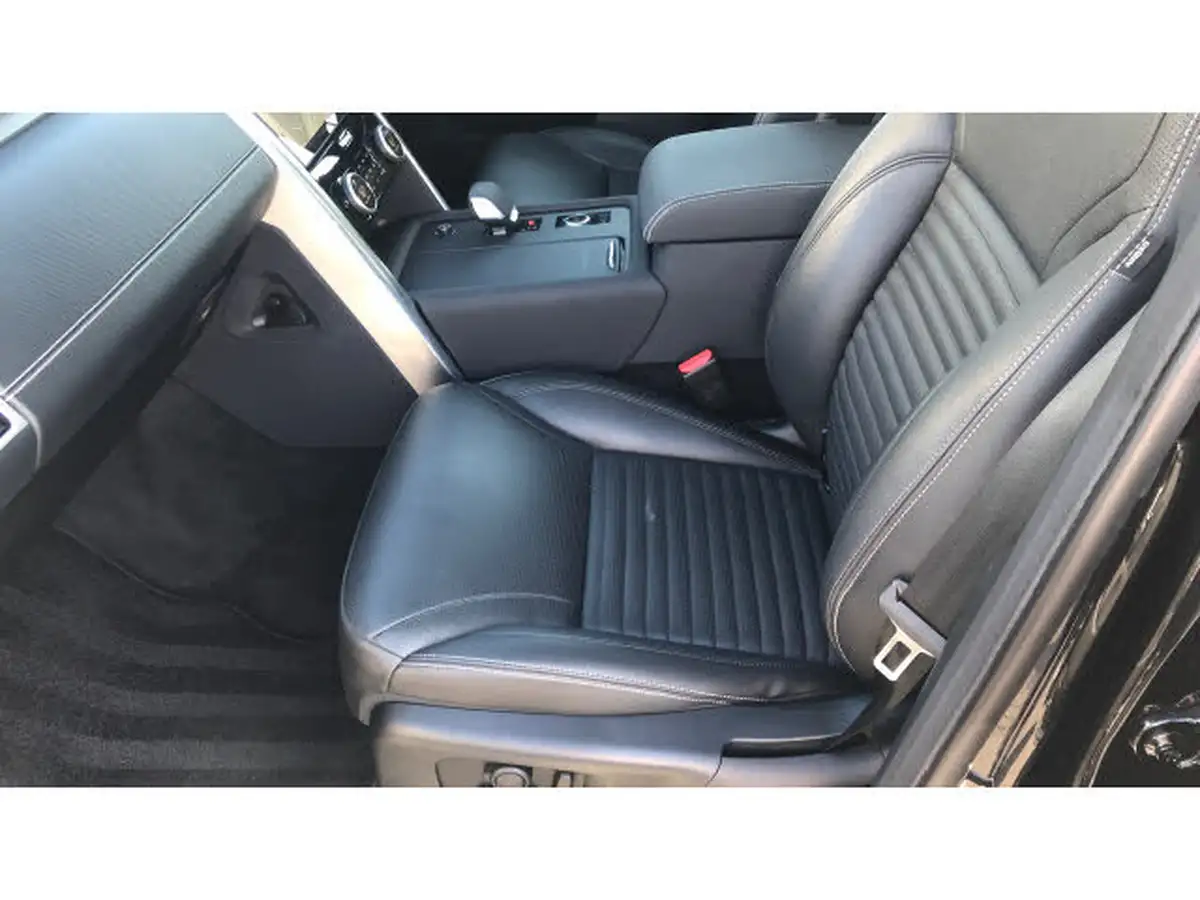 2023-land-rover-discovery-30-d300-r-dynamic-se-big-25