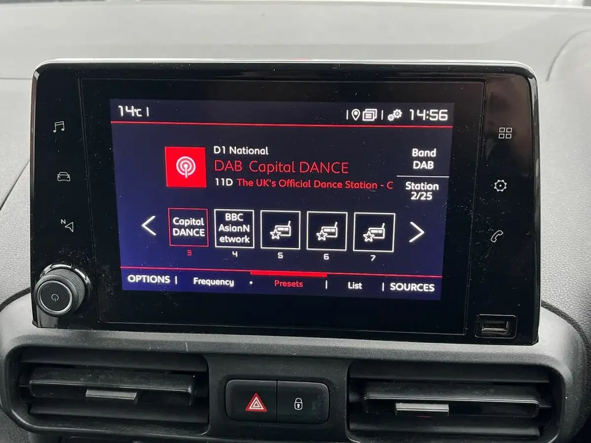 2021-citroen-berlingo-15bluehdi-1000-driver-100pseu6dt-e-ss-big-17
