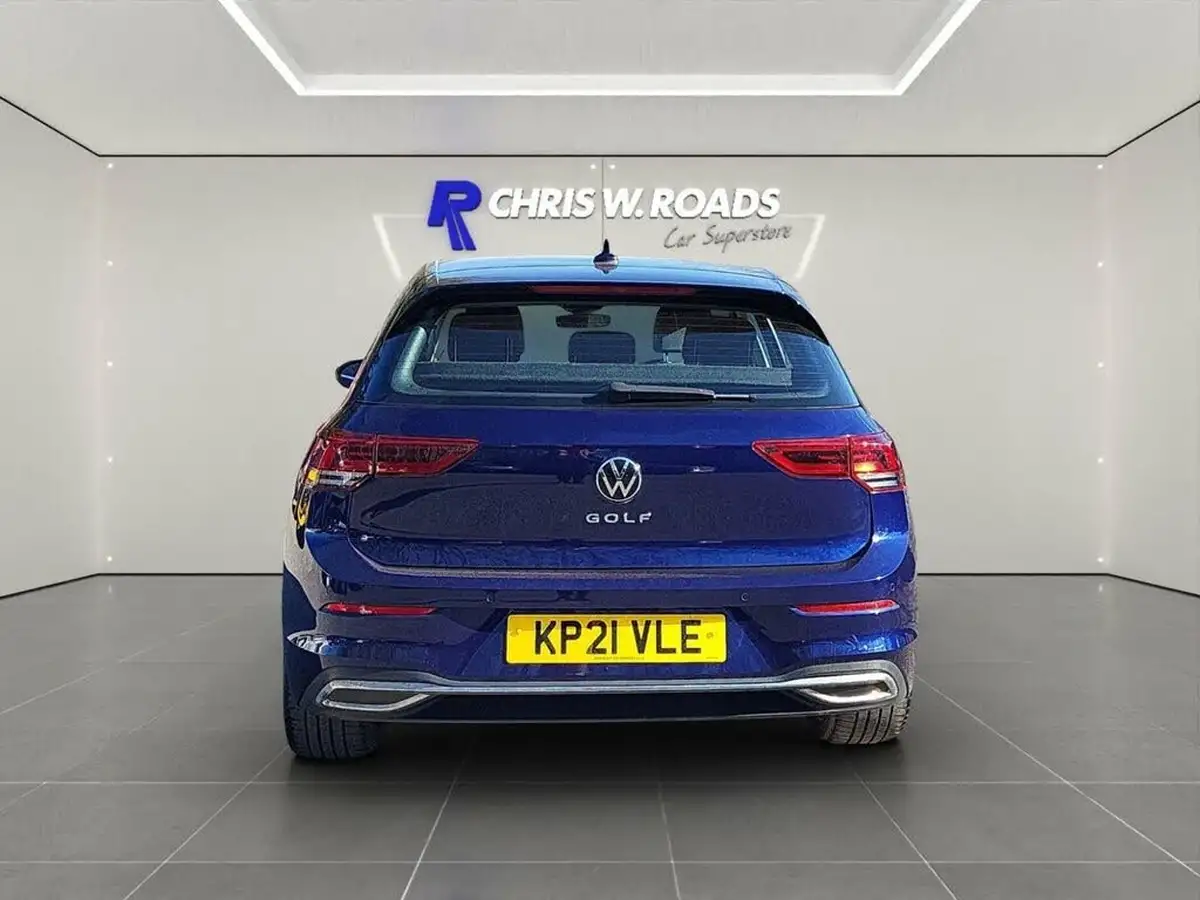 2021-volkswagen-golf-15-tsi-style-130ps-hatchback-big-9