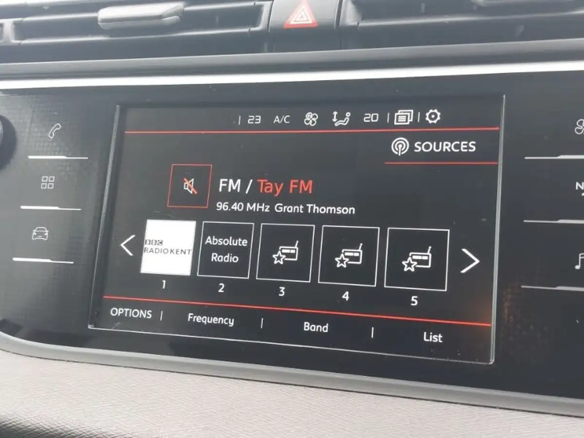 2019-citroen-grand-c4-spacetourer-15bluehdi-feel-plus-eat8-big-12