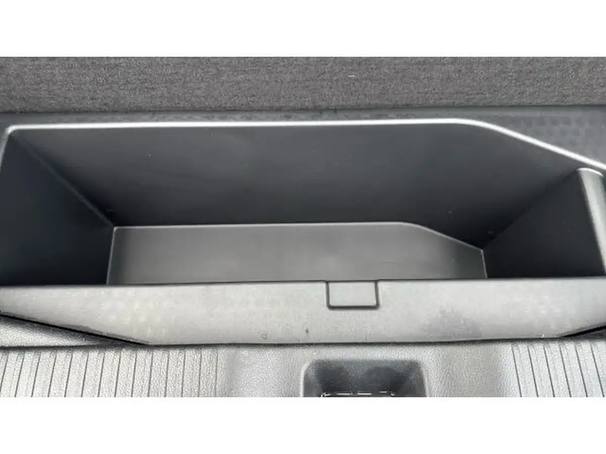 2022-honda-hr-v-15-i-mmd-elegance-big-42