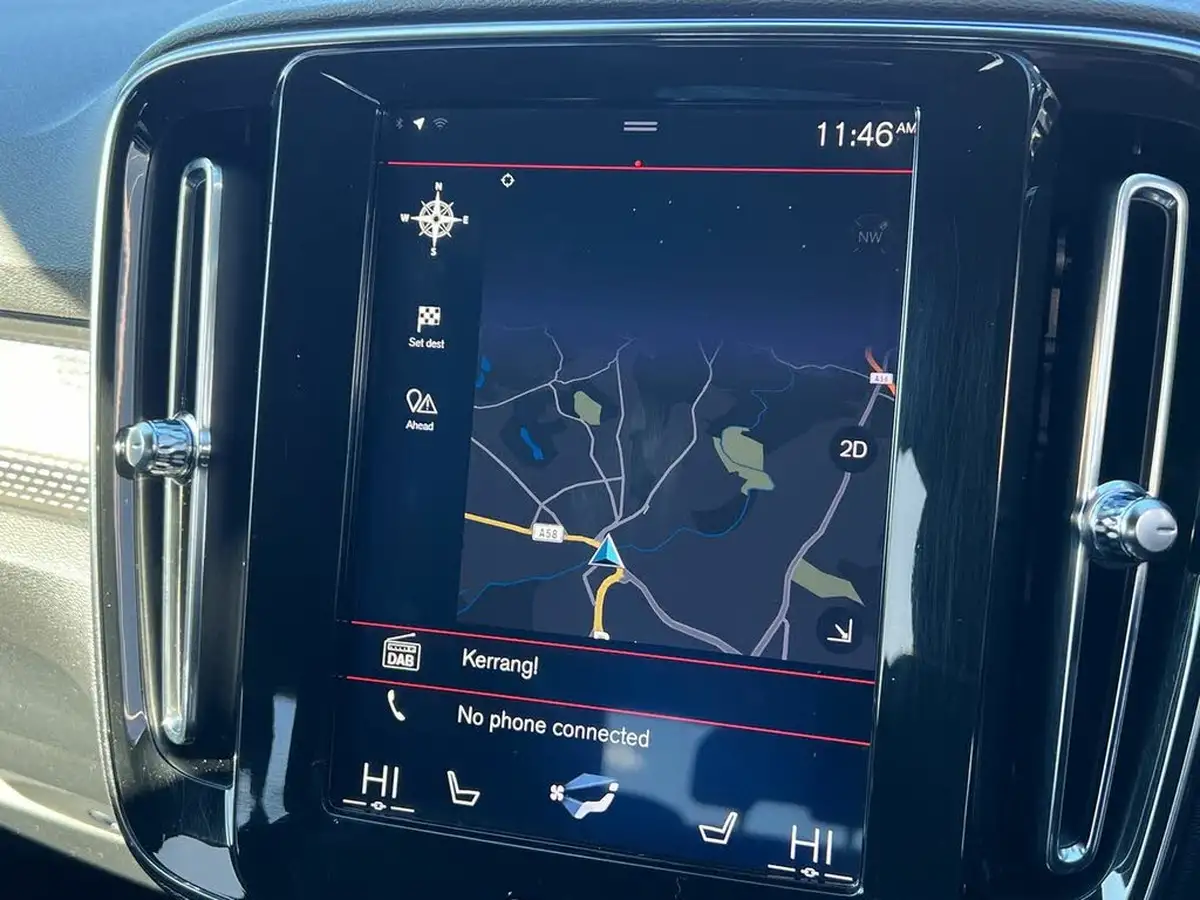 2020-volvo-xc40-20-t4-r-design-awd-big-10