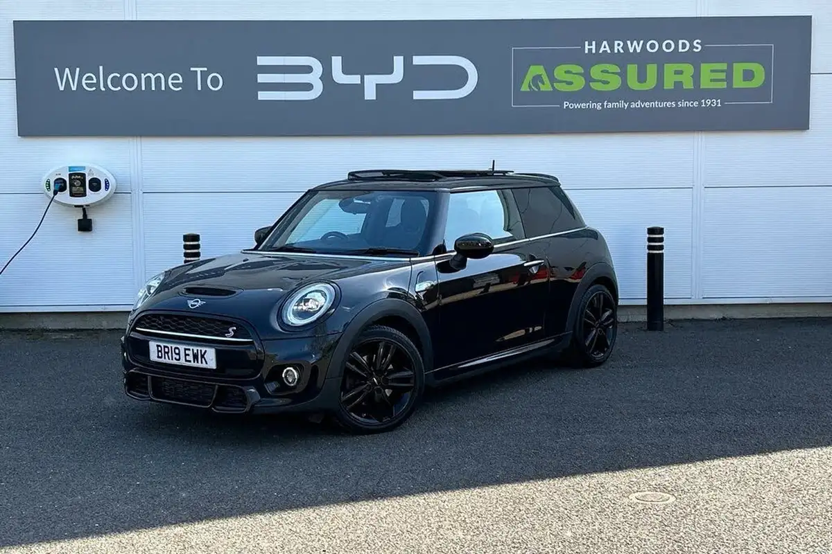 2019-mini-cooper-20-cooper-s-sport-189bhp-hatchback-3d-big-14