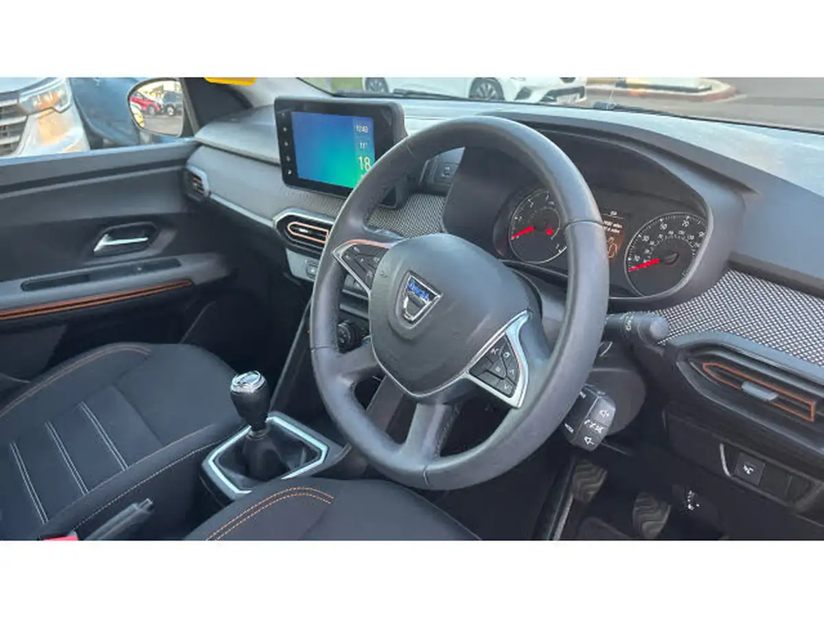 2022-dacia-sandero-stepway-10-tce-comfort-90bhp-big-10