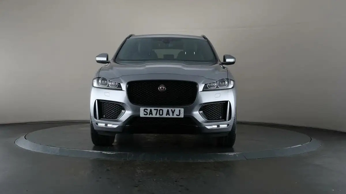 2020-jaguar-f-pace-20-i4d-chequered-flag-180ps-big-48