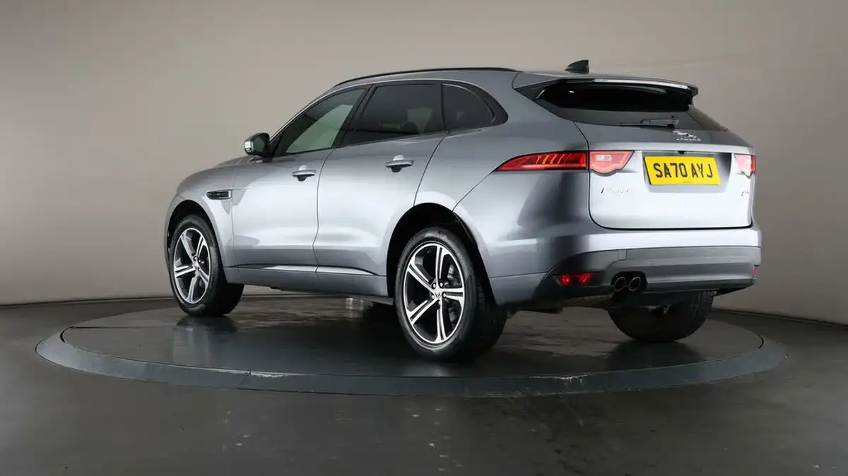 2020-jaguar-f-pace-20-i4d-chequered-flag-180ps-big-72