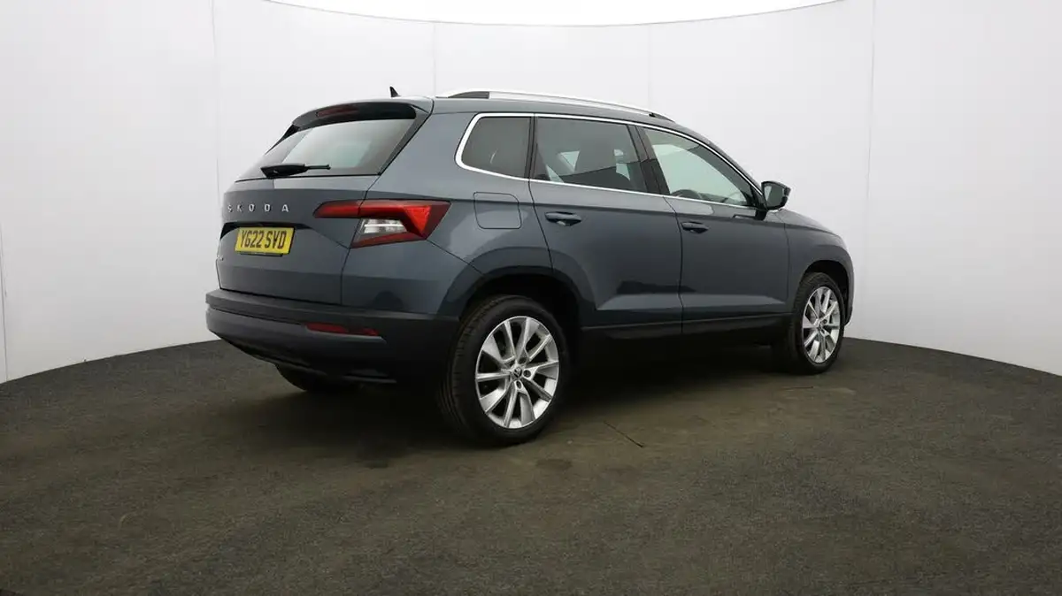 2022-skoda-karoq-15-tsi-se-l-big-6
