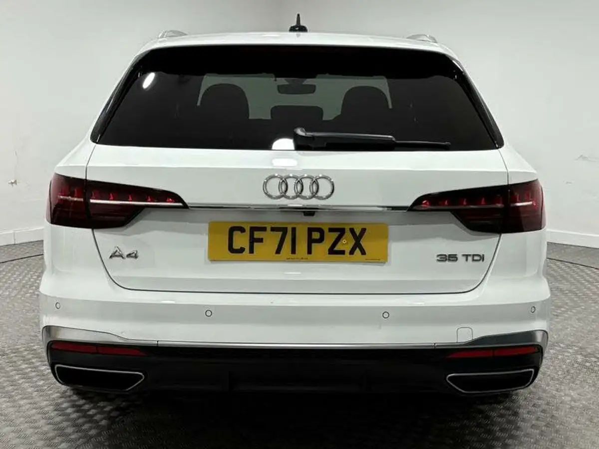 2022-audi-a4-avant-20-35-tdi-s-line-big-3