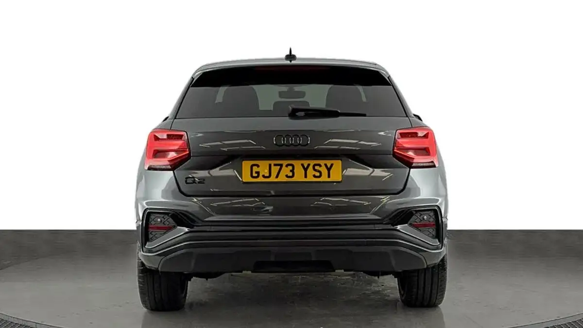 2023-audi-q2-15-35-tfsi-black-edition-s-tronic-big-4