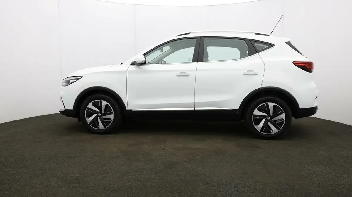 2023-mg-zs-suv-e-trophy-connect-ev-156ps-long-range-big-66