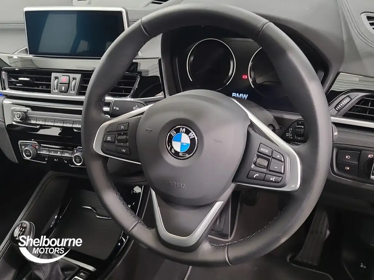 2021-bmw-x1-15-sdrive18i-xline-big-3