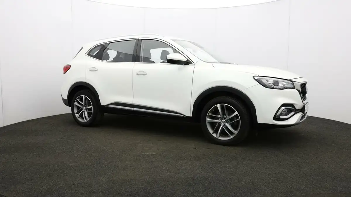 2021-mg-hs-15t-gdi-excite-162ps-big-42