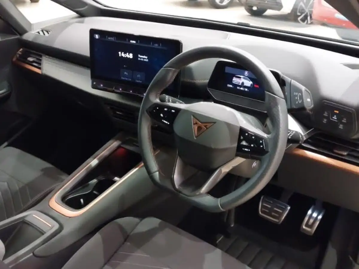 2022-cupra-born-e-v1-big-11