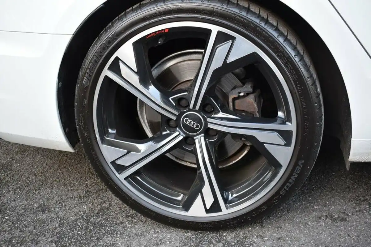 2022-audi-a4-20-35-tfsi-black-edition-s-tronic-big-40