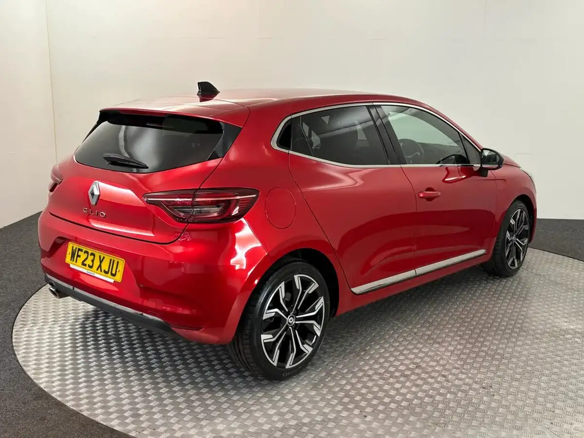 2023-renault-clio-10-tce-techno-big-2
