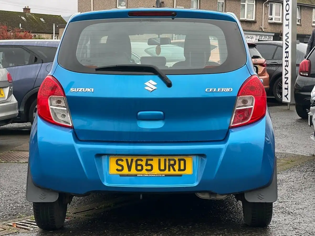 2015-suzuki-celerio-10-sz4-ags-big-5