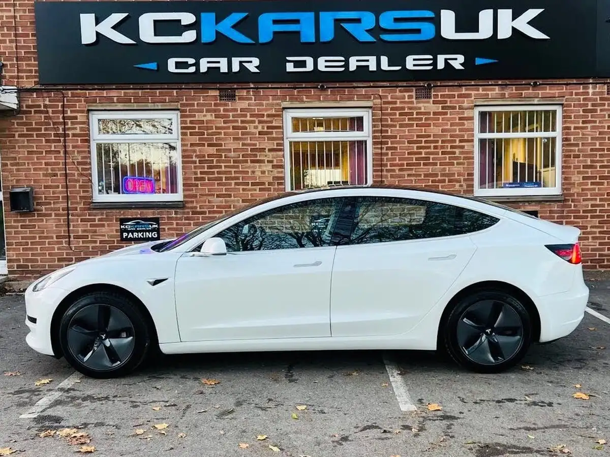 2020-tesla-model-3-e-standard-plus-big-49