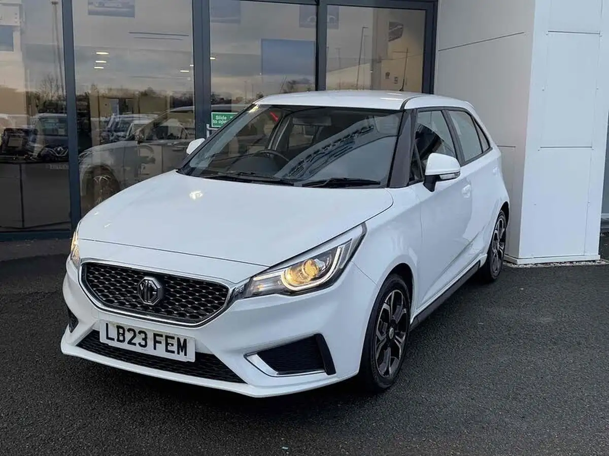 2023-mg-mg3-15-vti-tech-exclusive-nav-big-10