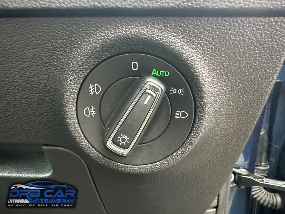 2020-skoda-karoq-20tdi-se-l-150ps-4x4-dsg-big-30