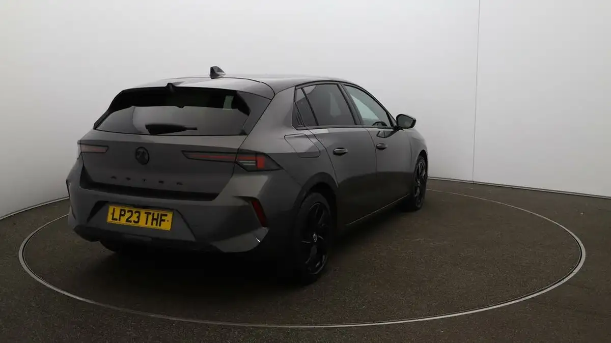 2023-vauxhall-astra-12-turbo-gs-hatchback-auto-big-52